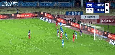 爱游戏官方-精准传球破解对手防线，球队取得胜利的简单介绍