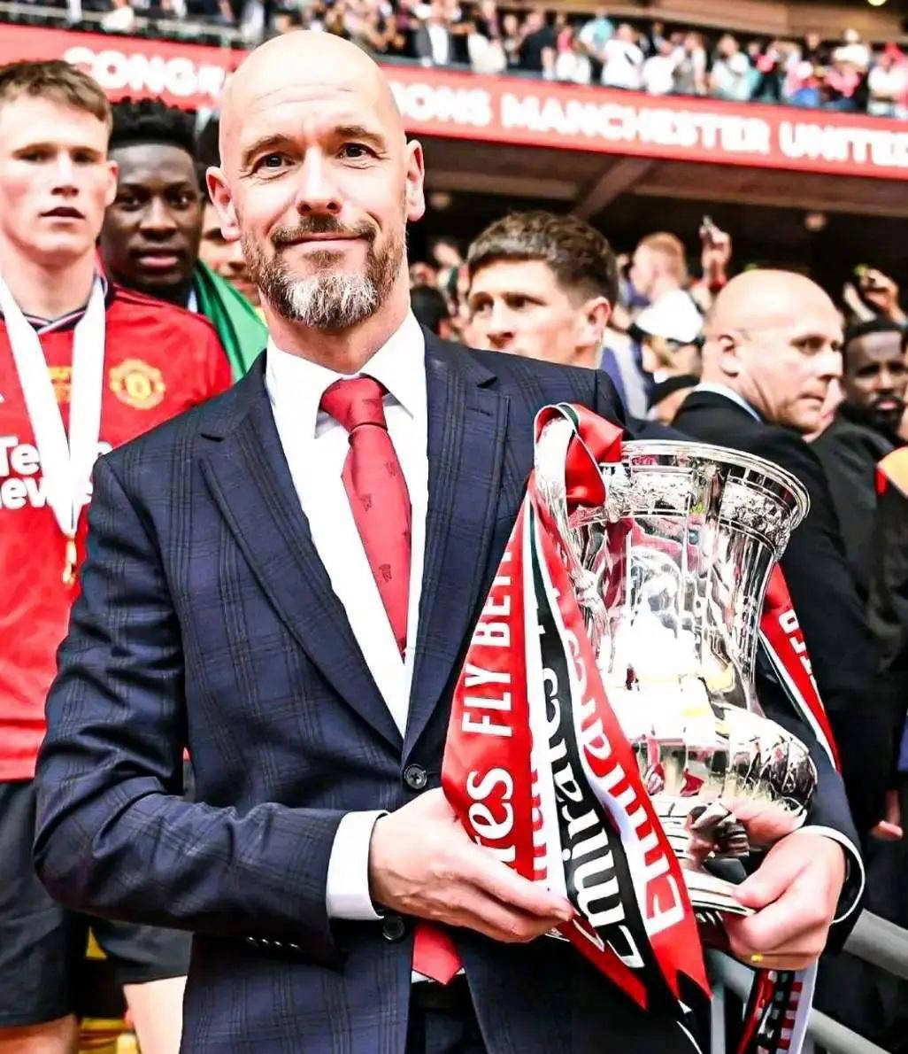 爱游戏体育-云达不莱梅队主场大胜，豪取三分