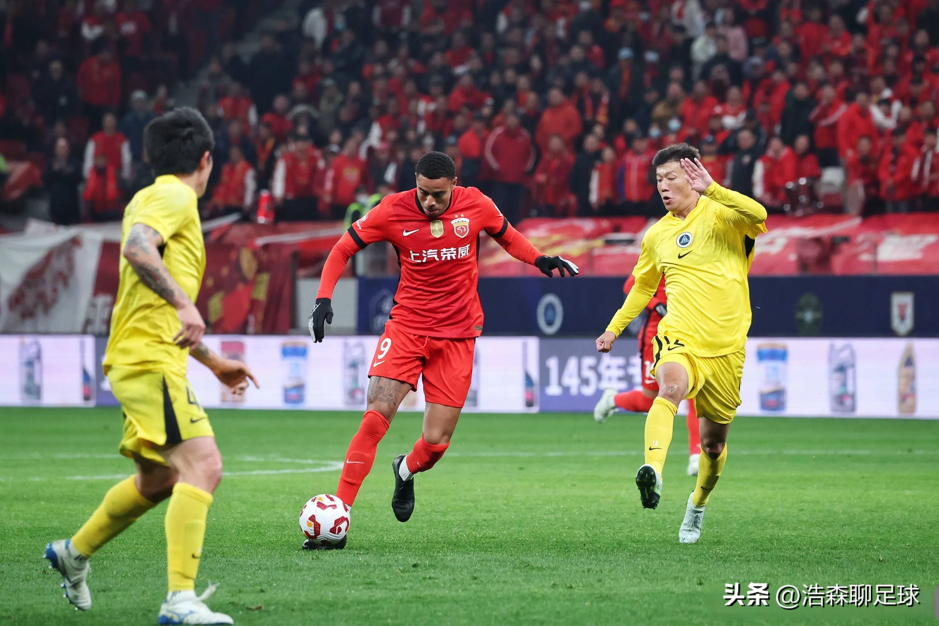 关于联赛决赛即将上演，球迷期待着精彩表现的信息