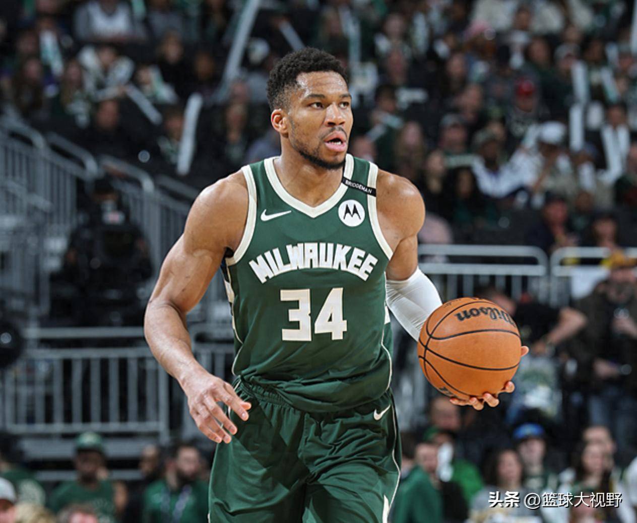 爱游戏大厅-包含篮网完胜辽宁队，字母哥惊艳四座的词条