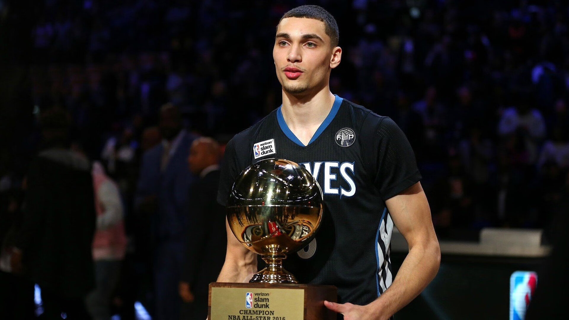 赛道与战场，当F1新赛季揭幕战遇见伊拉克逆转美国的启示