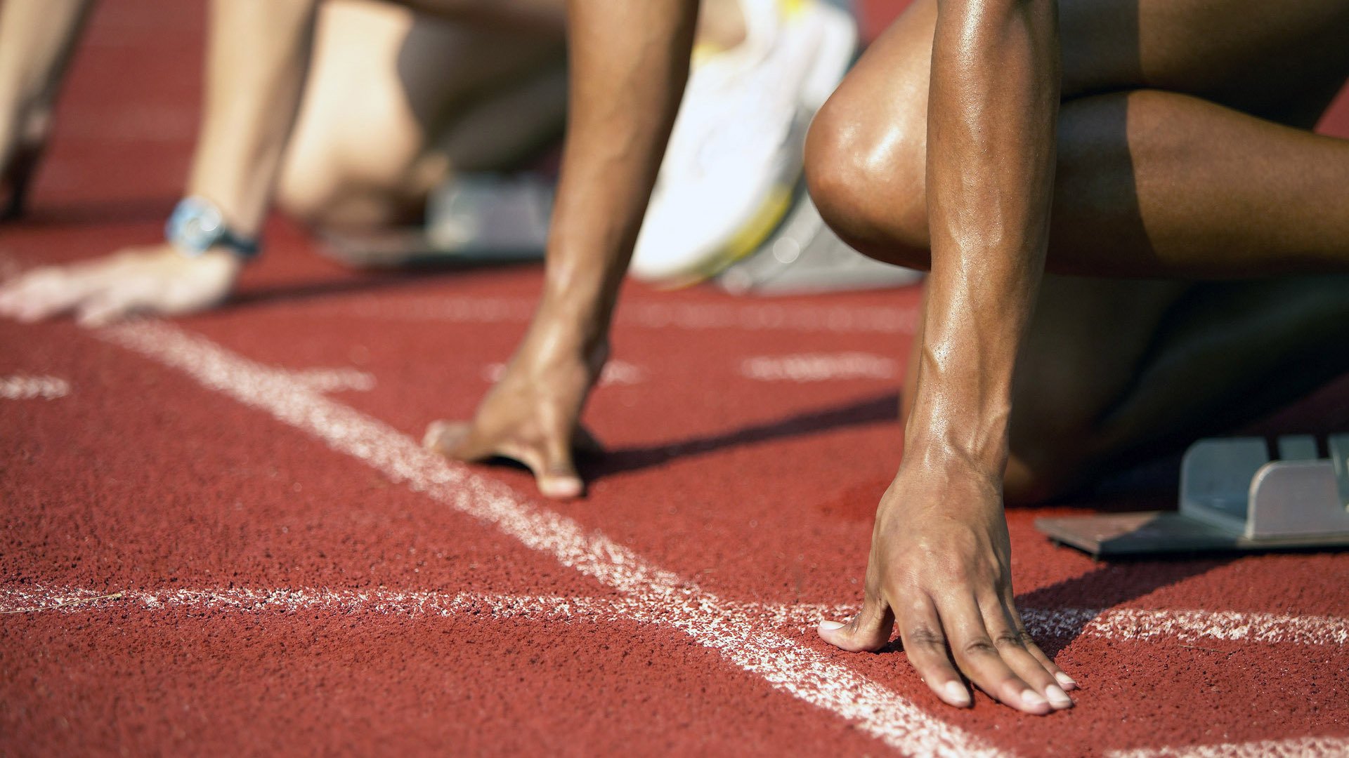 AYX官方直播-雷霆万钧的逆转，F1新赛季揭幕战与独行侠之夜的奇妙交响