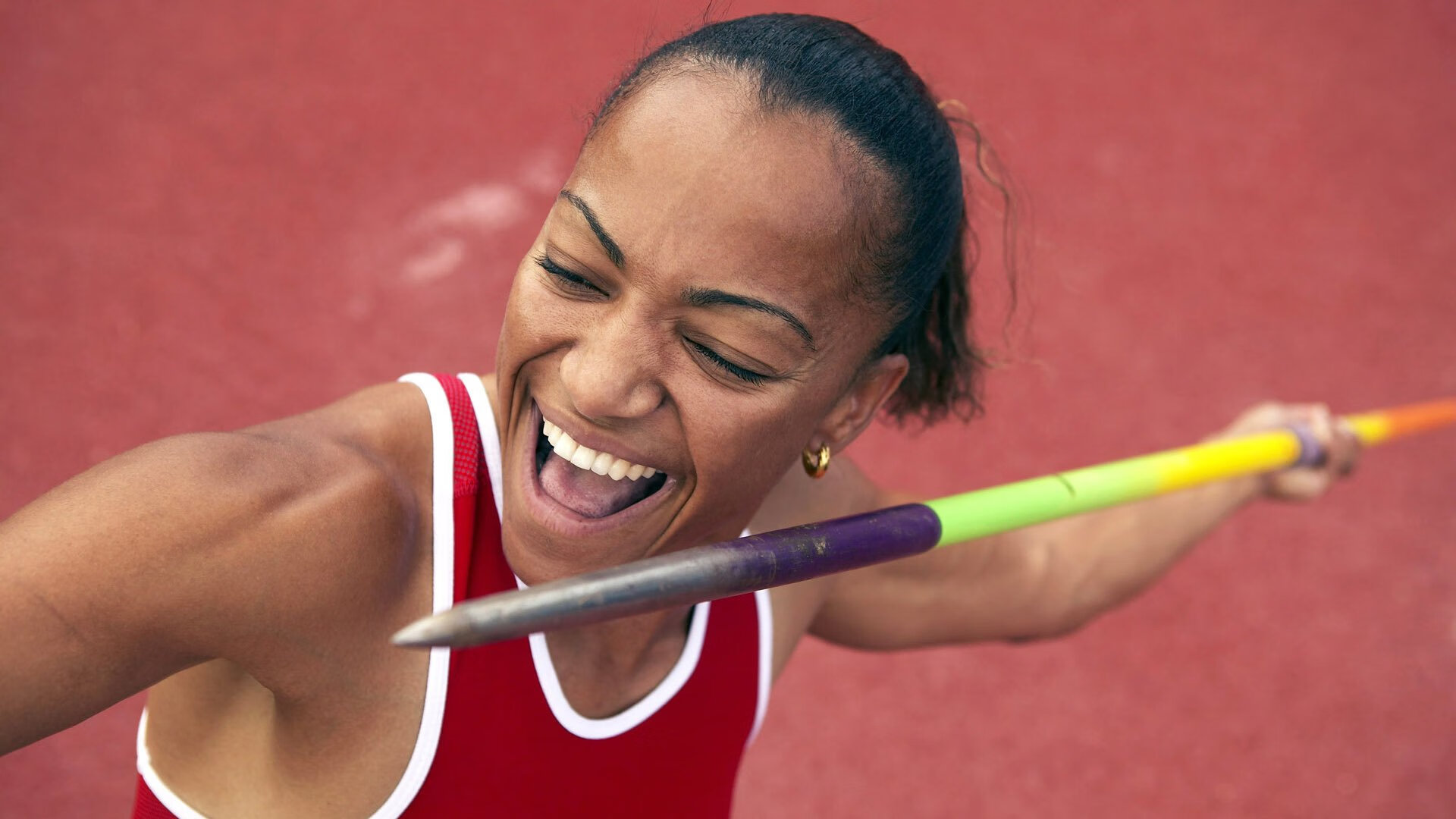 绿茵场上的战争与和平，伊拉克淘汰赛奇迹与姆巴佩的末节王权