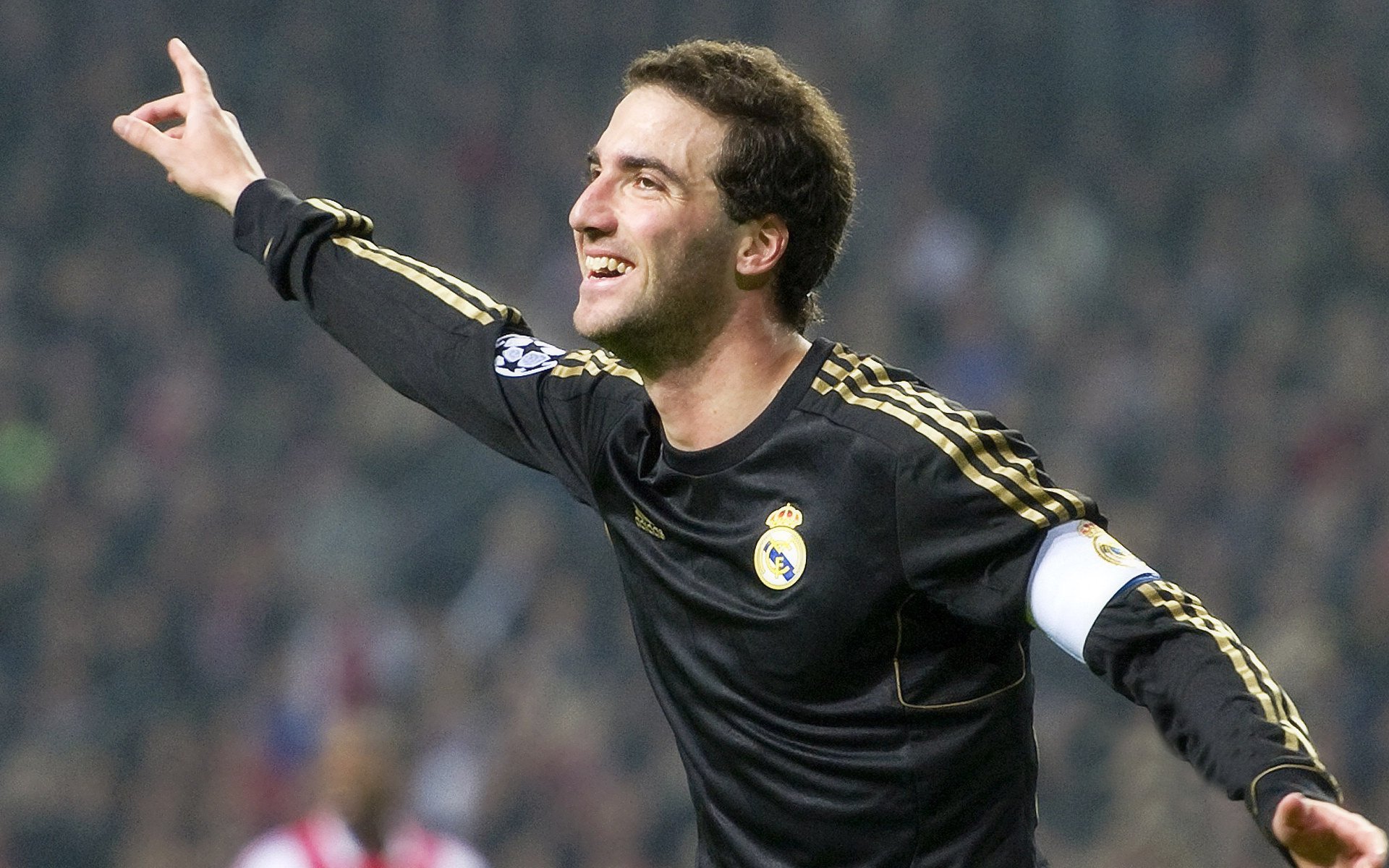 欧冠决赛焦点战，巴萨淘汰赛过关葡萄牙，红蓝军团的伊比利亚征服之路